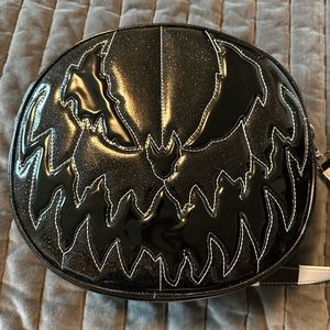 Love pain and stitches bag